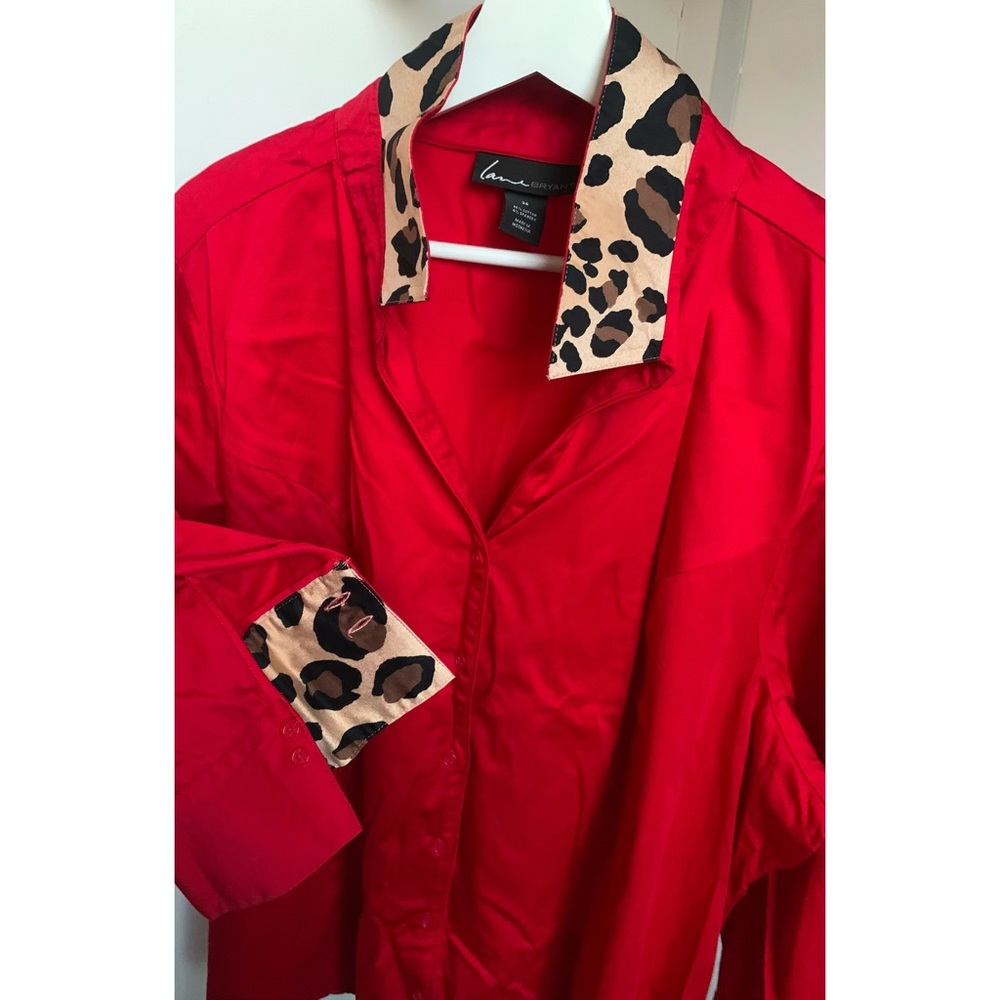 Lane Bryant • 26 • Red V-Neck Button Up Peekaboo Cheetah Cuff & Collar